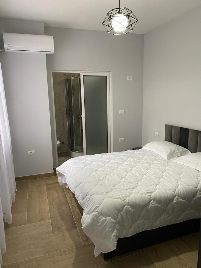 Eagle'S Nest Apartment Shkoder Exterior photo