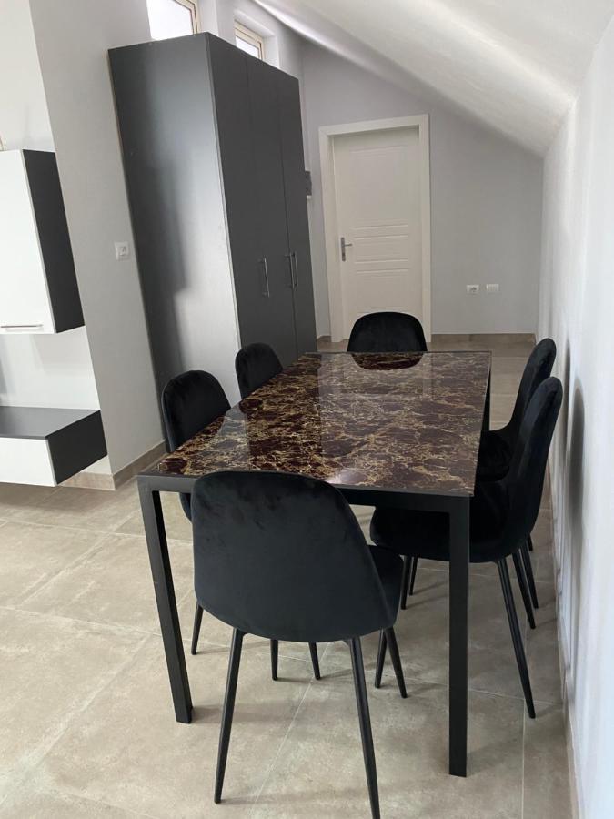 Eagle'S Nest Apartment Shkoder Exterior photo