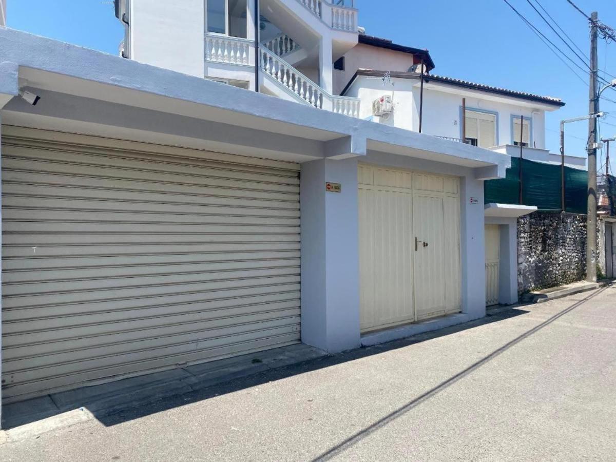 Eagle'S Nest Apartment Shkoder Exterior photo