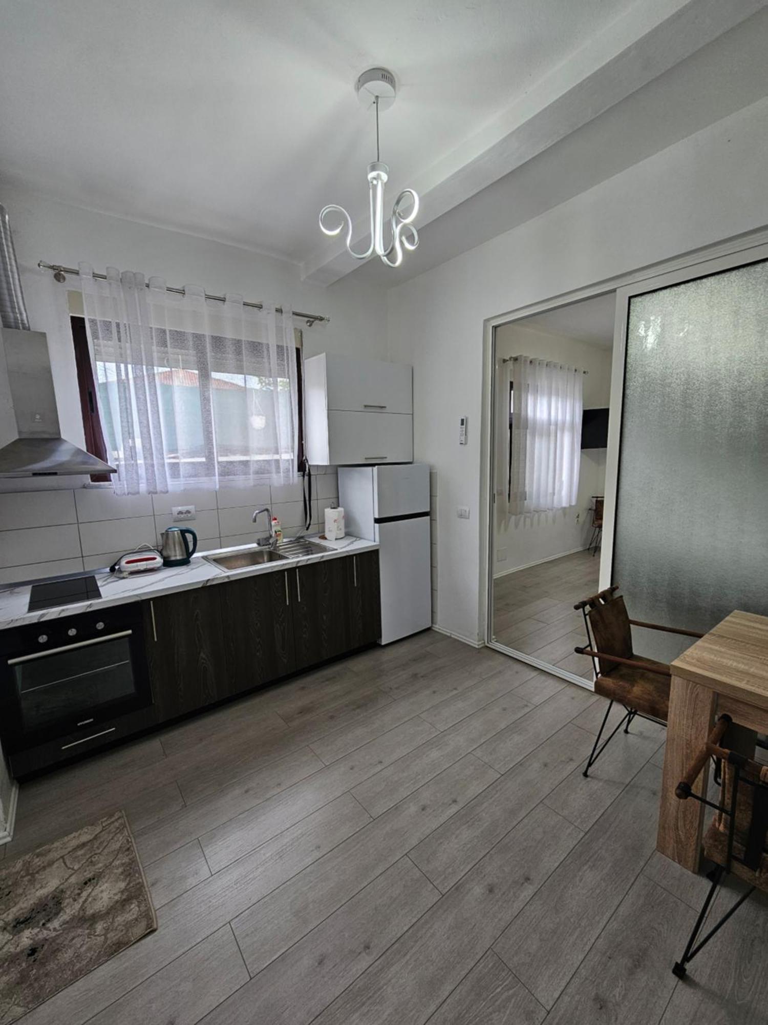 Eagle'S Nest Apartment Shkoder Exterior photo