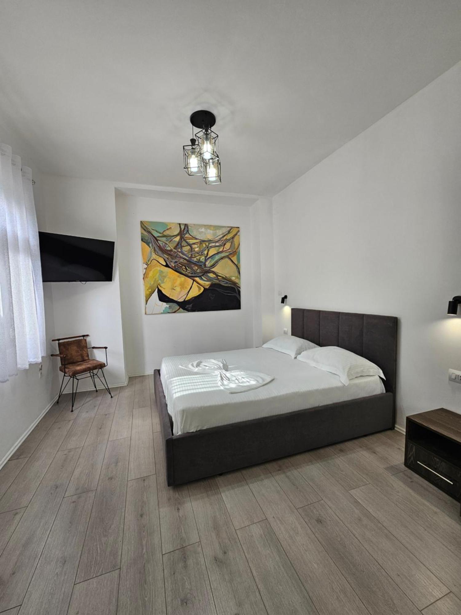 Eagle'S Nest Apartment Shkoder Exterior photo